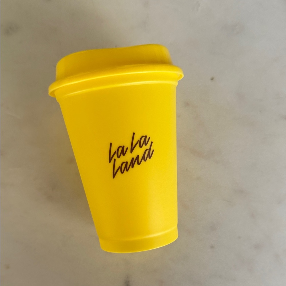 La La Land 12 ounce BPA Free 2026 Yellow Cup Day Reusable Cup with Heart Stopper - Picture 2 of 4
